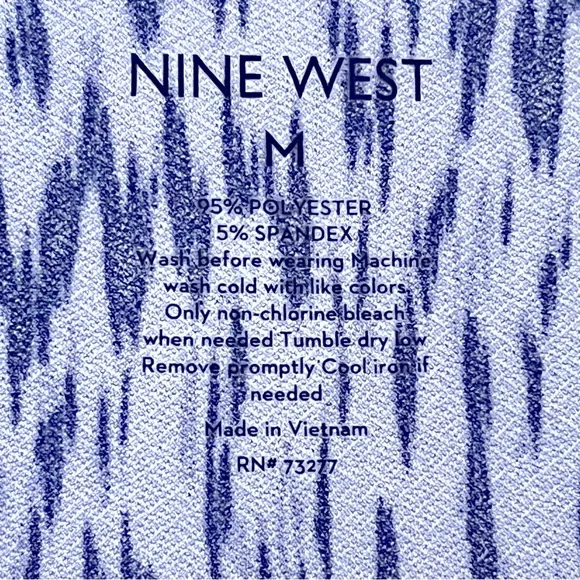 Nine West Faux Wrap Dress. Size Medium - Picture 6 of 6